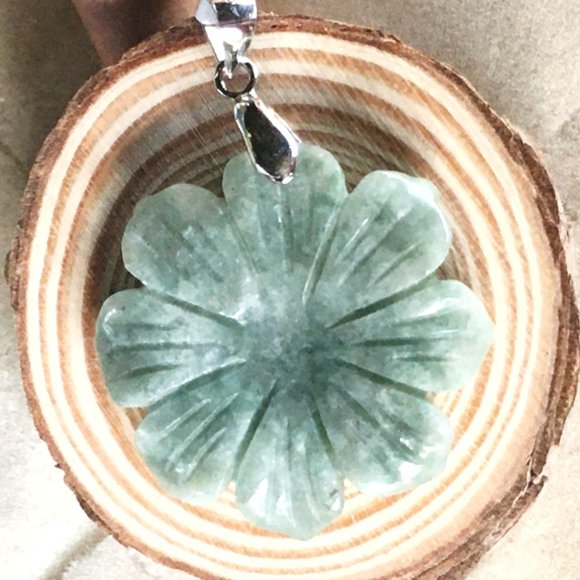 Genuine Burmese Jadeite Flower Pendant Jumbo Type A Untreated - Picture 12 of 16